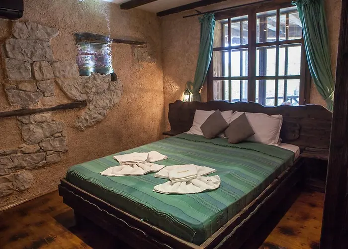 Villa Mark Kır Evi *